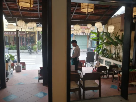 Bites & Brews – Quán Cà Phê Đậm Chất Huế, Đầy Hương Vị và Tình Cảm