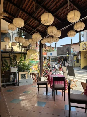 Bites & Brews – Quán Cà Phê Đậm Chất Huế, Đầy Hương Vị và Tình Cảm