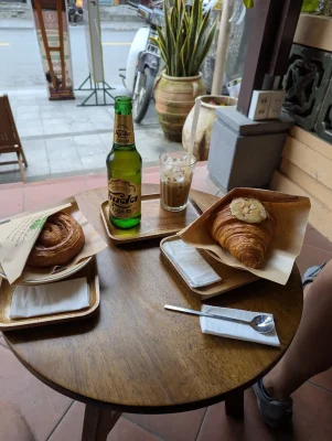 Bites & Brews – Quán Cà Phê Đậm Chất Huế, Đầy Hương Vị và Tình Cảm